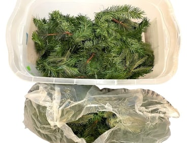 LOT OF ARTIFICIAL EVERGREEN BRANCHES & GARLAND