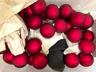 LOT OF MATTE RED HOLIDAY ORNAMENTS