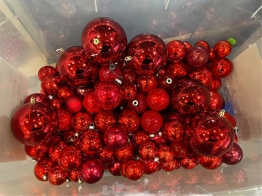 LOT OF ASSORTED RED GLASS CHRISTMAS ORNAMENTS