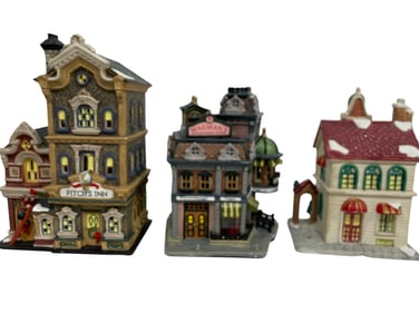 3  LIGHTED HOLIDAY  VILLAGE BUILDINGS