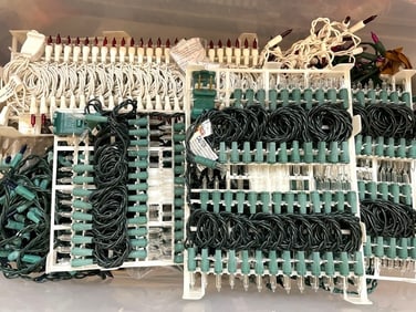 LOT OF ASSORTED HOLIDAY STRING LIGHTS