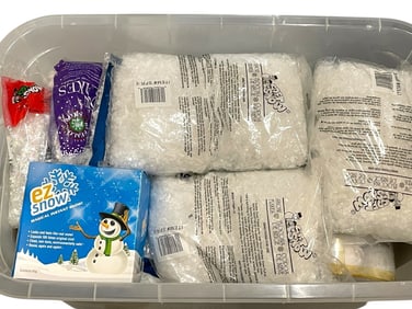 BIN OF FAUX SNOW & INSTANT SNOW DECOR