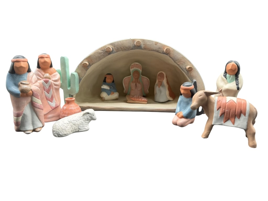 HANDCRAFTED SOUTHWESTERN STYLE NATIVITY SET (1 of 5)
