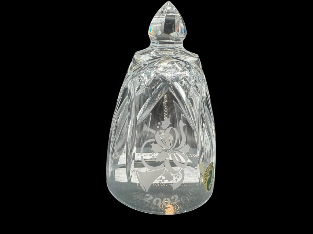 WATERFORD CRYSTAL LIMITED EDITION BELL: WATERFORD CRYSTAL LIMITED EDITION BELL – 2002 “THE FIFTH TOWN’S PIECE.” THIS HANDCUT CRYSTAL BELL FEATURES AN INTRICATE DIAMOND-CUT PATTERN WITH A POINTED FINIAL HANDLE AND A BEAUTIFULLY E
