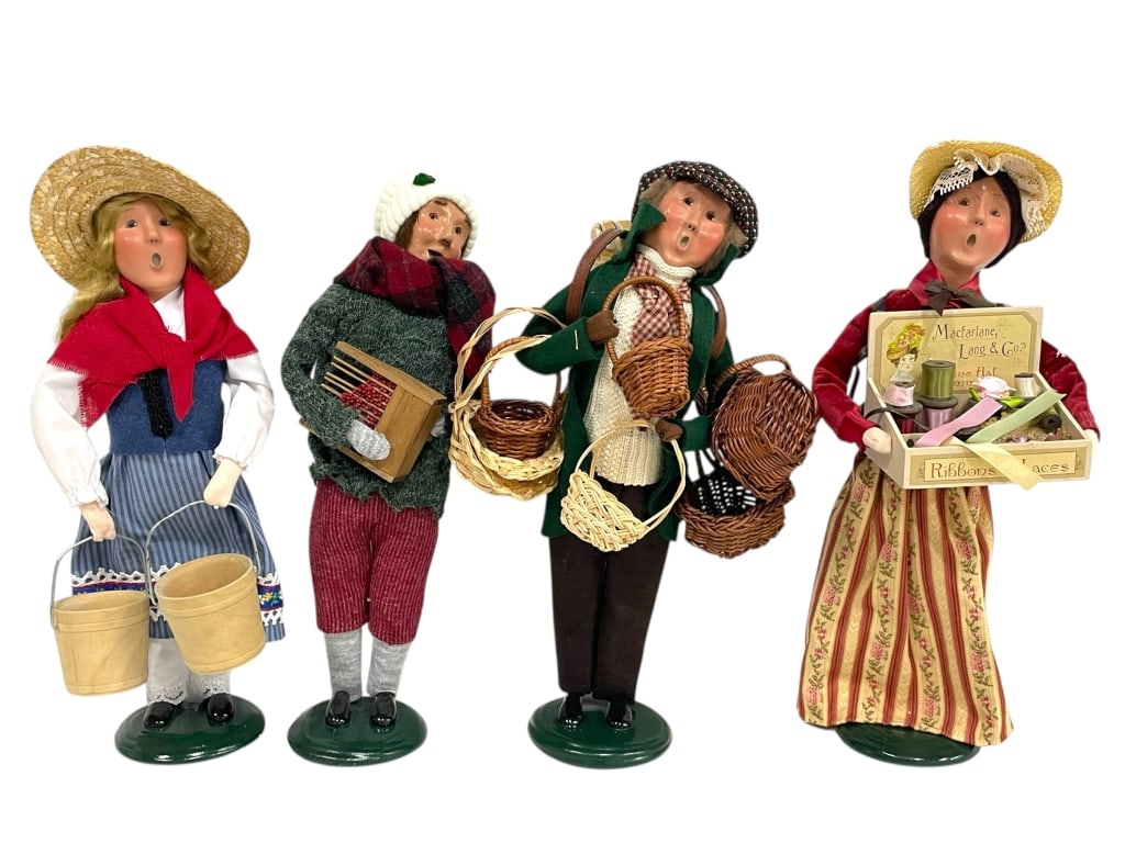 SET OF 4 BYERS’ CHOICE CAROLER FIGURINES (1 of 4)