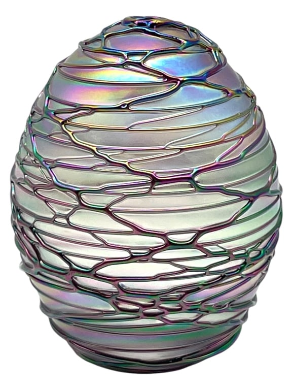 VINTAGE IRIDESCENT THREADED ART GLASS EGG 3" (1 of 4)