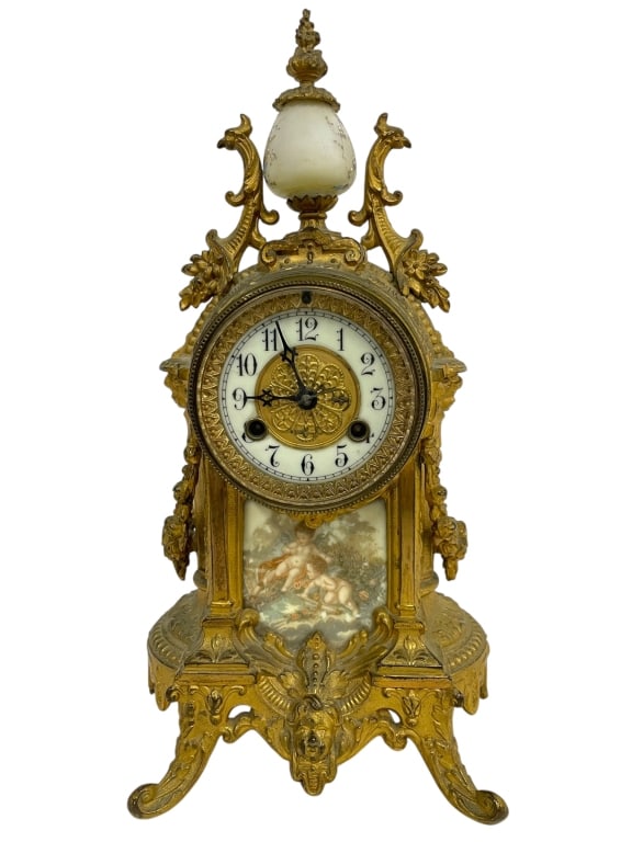ANTIQUE FRENCH STYLE GILT BRONZE MANTEL CLOCK (1 of 9)