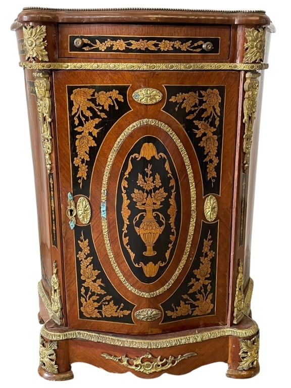 FRENCH LOUIS XV STYLE MARQUETRY ORMOLU CABINET 32" (1 of 9)