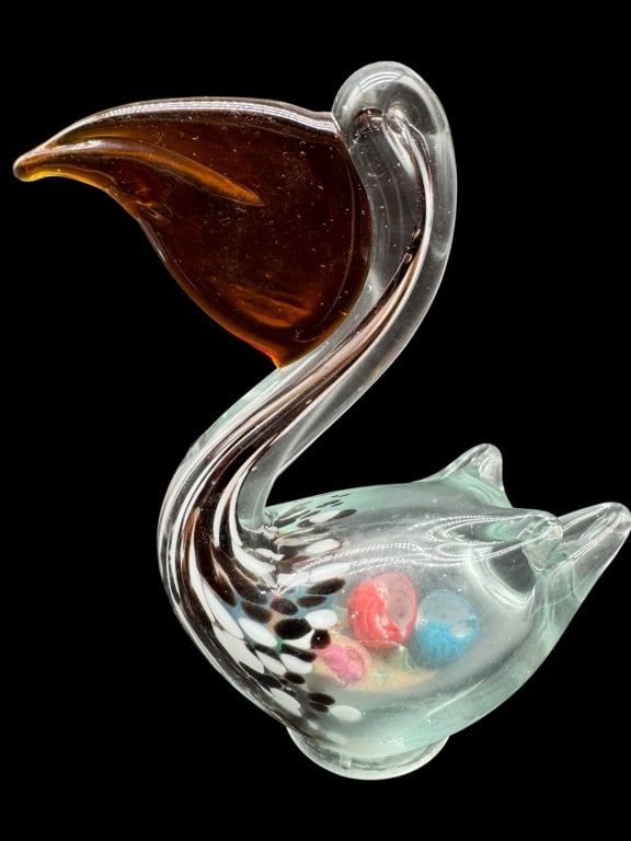 MURANO STYLE ART GLASS PELICAN WITH SEASHELLS (1 of 3)