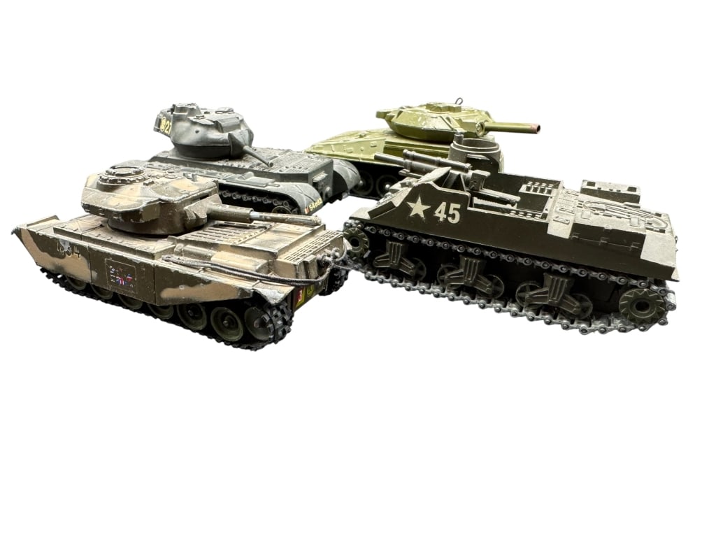 SET OF VINTAGE DIECAST MILITARY TANKS (1 of 5)