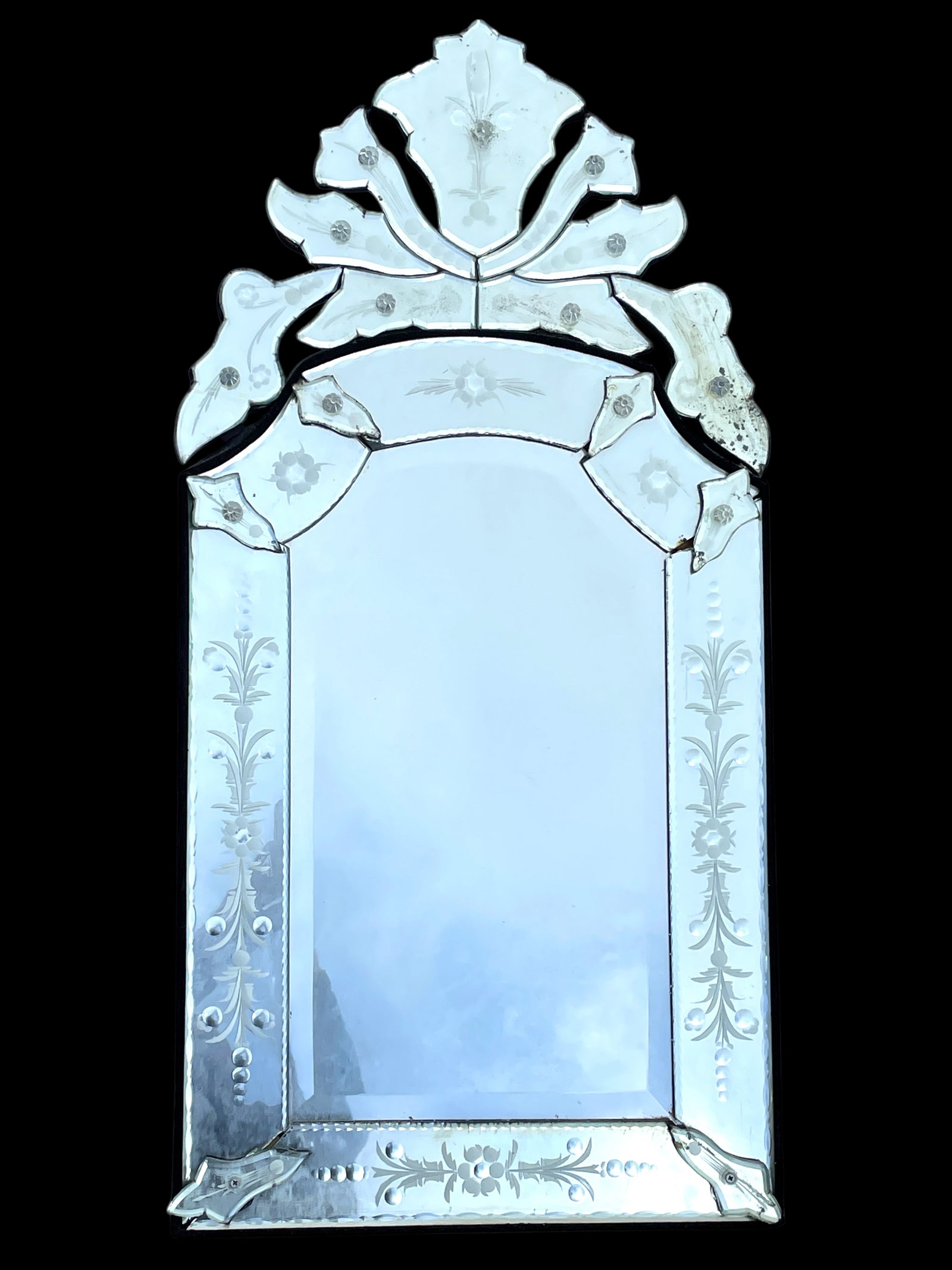 VENETIAN STYLE ETCHED GLASS WALL MIRROR 29" (1 of 6)