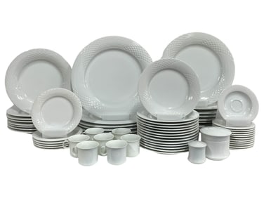 HUTSCHENREUTHER SCALA CHINA DINNERWARE SET