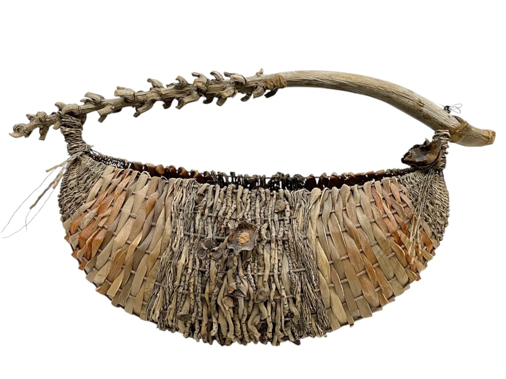 LARGE HANDCRAFTED ORGANIC WOVEN BASKET (1 of 4)