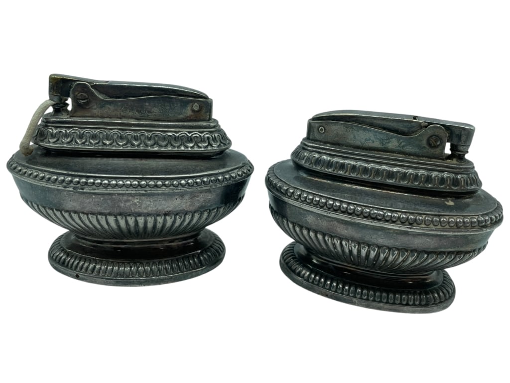 PAIR OF VINTAGE RONSON QUEEN ANNE TABLE LIGHTERS (1 of 7)