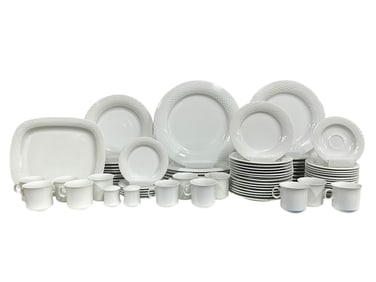 HUTSCHENREUTHER SCALA CHINA DINNERWARE SET