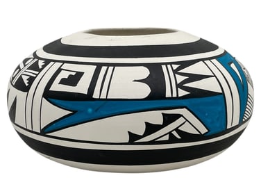SIGNED R. GALVAN POTTERY VESSEL 7"