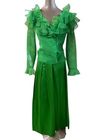 VINTAGE GREEN BLOUSE AND SKIRT SET
