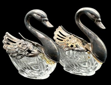 PR ITALIAN SILVERPLATE & PATTERN GLASS SWAN SALTS