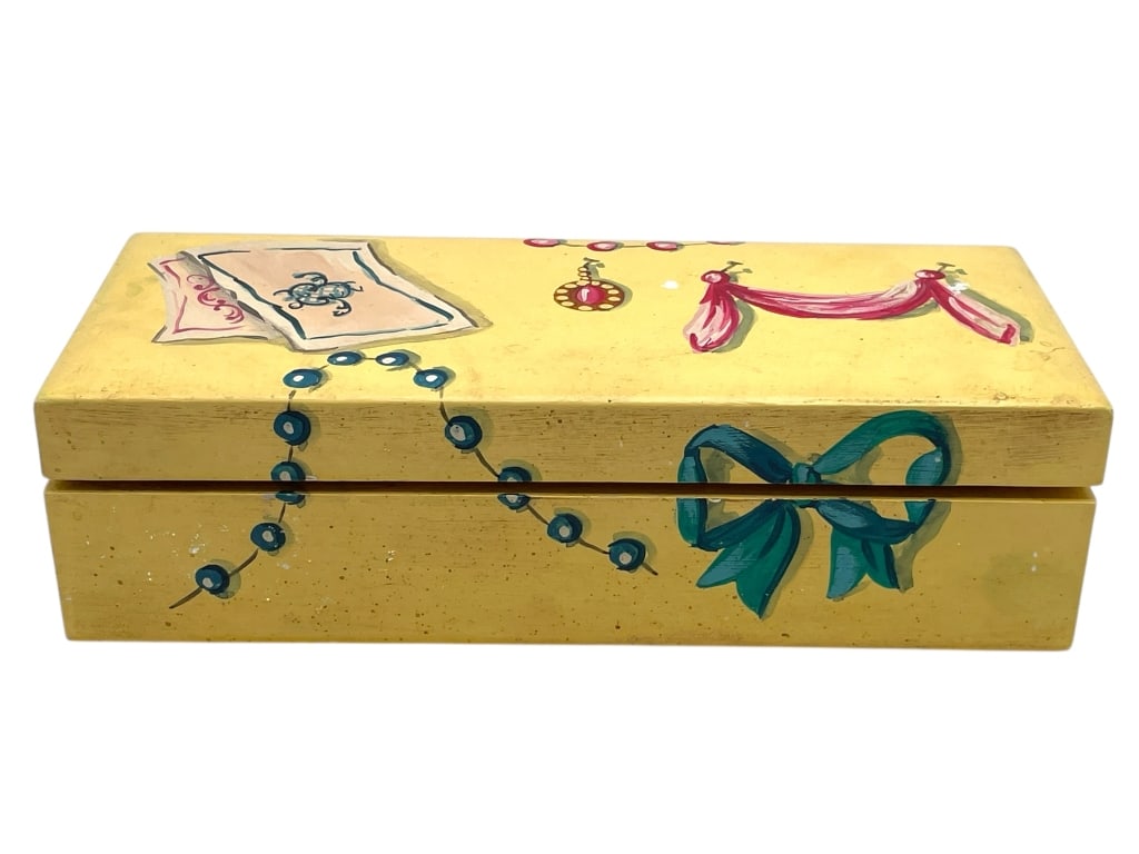 DECORATIVE WOODEN BOX MADE IN ITALY 11.5": DECORATIVE WOODEN BOX MADE IN ITALY 11.5"_x005F -GOOD PRE OWNED CONDITION, SEE PHOTOS_x005F -APPROX 3"H X 11.5W X 4.5"D_x005F -FEATURES A YELLOW GROUND WITH HAND PAINTED DETAILS INCLUDING RIBBONS, BOW