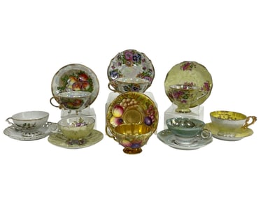 LOT OF 8 ASSORTED VINTAGE TEACUPS AND SAUCERS