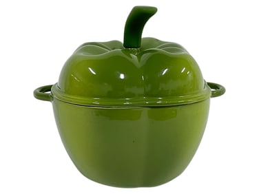 TECHNIQUE GREEN BELL PEPPER CAST IRON DUTCH OVEN