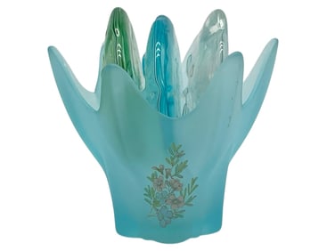 BLUE ART GLASS VASE WITH GLASS SAN DOLLARS