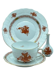 GROUP OF HEREND CHINESE BOUQUET RUST PIECES