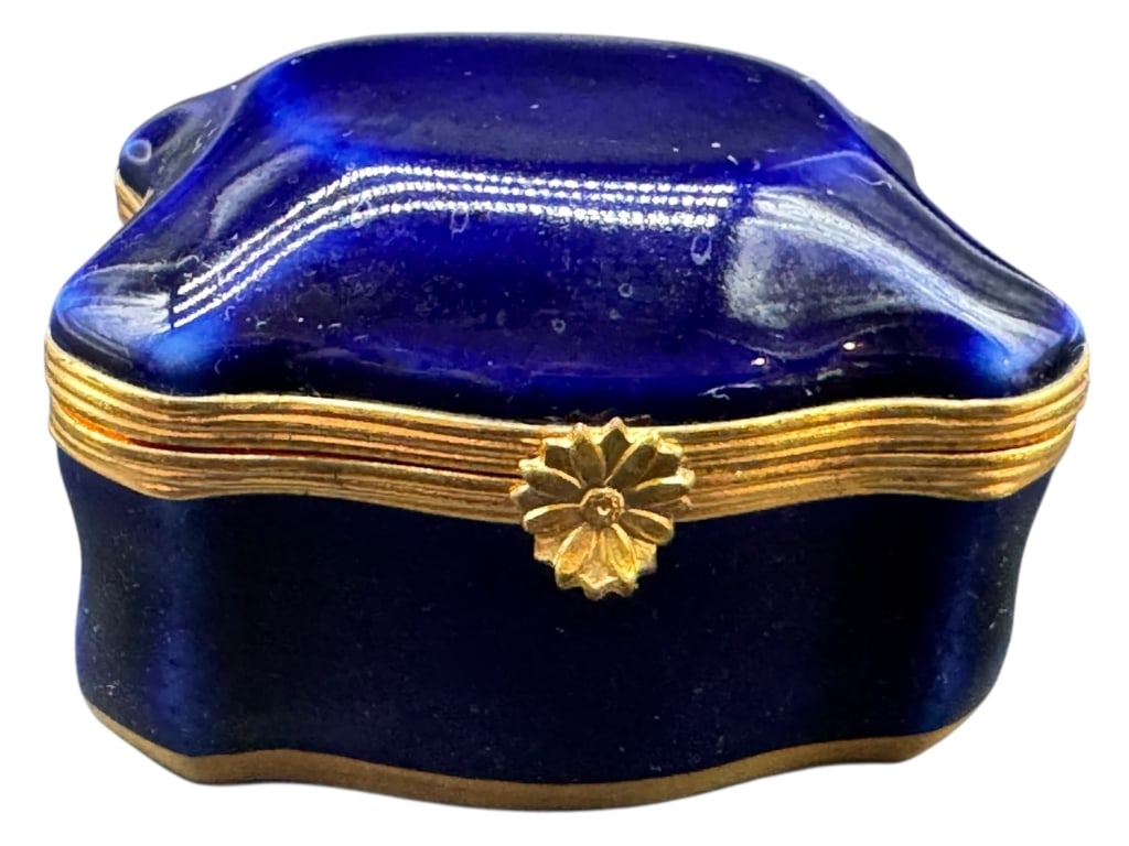 LIMOGES FRANCE COBALT BLUE PORCELAIN TRINKET BOX (1 of 6)