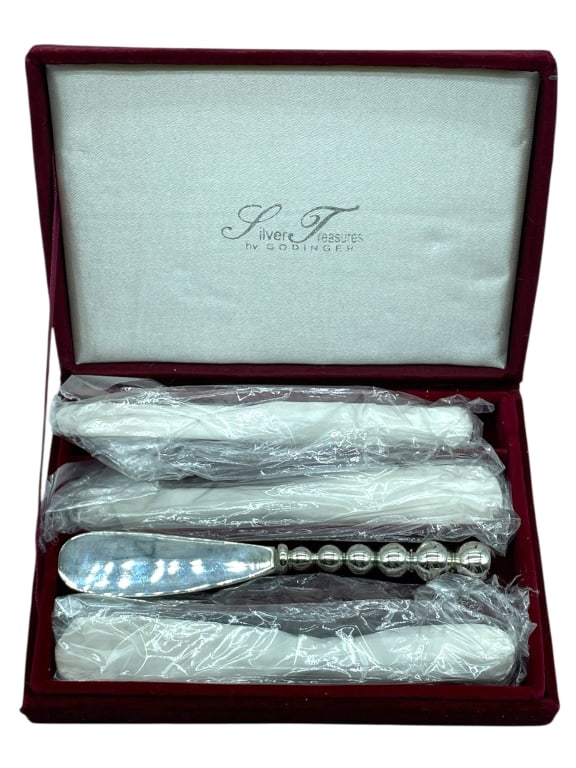 SILVER TREASURES BY GODINGER SPREADER SET IN BOX (1 of 7)
