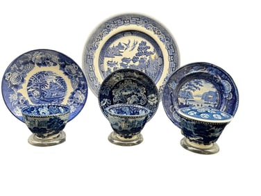 COLLECTION OF BLUE AND WHITE TRANSFERWARE PLATES