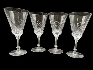 SET OF 4 CUT CRYSTAL WINE OR WATER GOBLETS