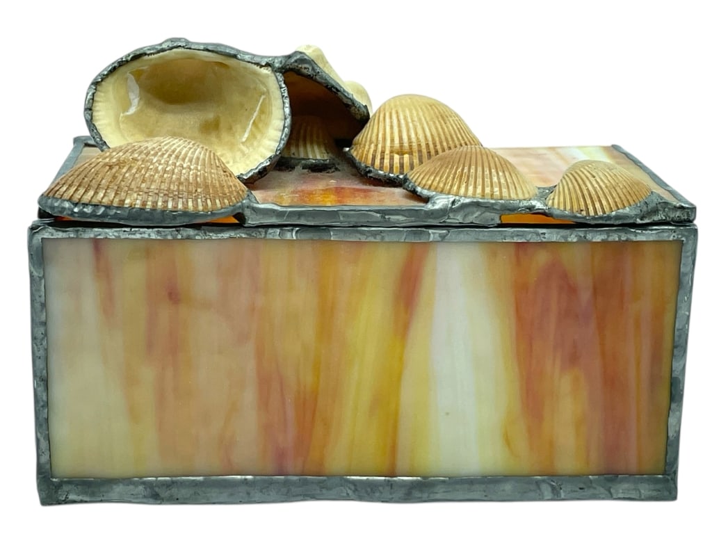 TRINKET BOX WITH SEASHELL ACCENTS 6" (1 of 9)