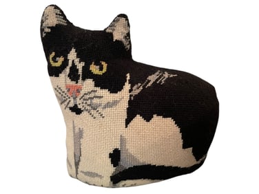 VINTAGE NEEDLEPOINT CAT DOORSTOP 10"