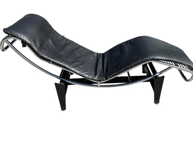 BLACK LE CORBUSIER STYLE CHAISE LOUNGE