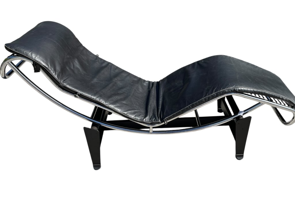 BLACK LE CORBUSIER STYLE CHAISE LOUNGE (1 of 10)