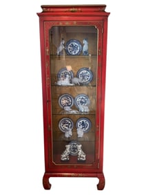 VINTAGE RED LACQUERED CHINOISERIE DISPLAY VITRINE