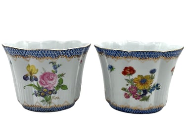 PAIR OF ANDREA BY SADEK FLORAL CACHEPOTS 6.5"
