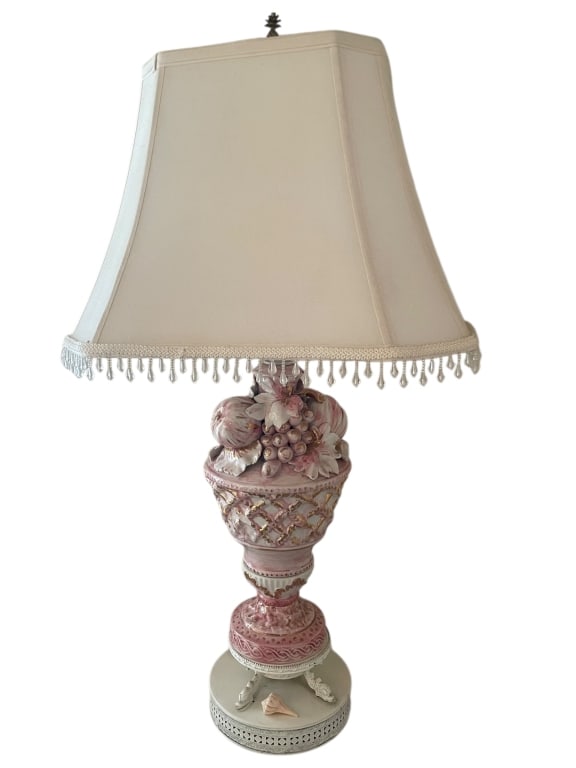 VINTAGE PINK PORCELAIN FRUIT & FLOWER TABLE LAMP (1 of 5)