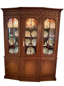 VINTAGE CARVED FRENCH PROVINCIAL CHINA CABINET