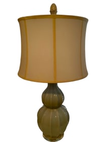 TRANSITIONAL STYLE GOURD FORM GLASS TABLE LAMP