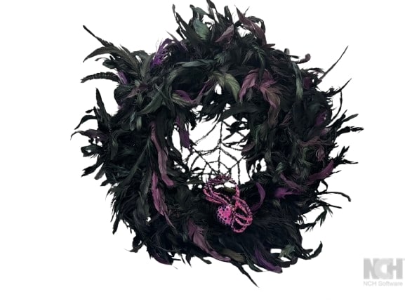 SPOOKY BOUTIQUE HALLOWEEN BLACK FEATHER WREATH (1 of 3)