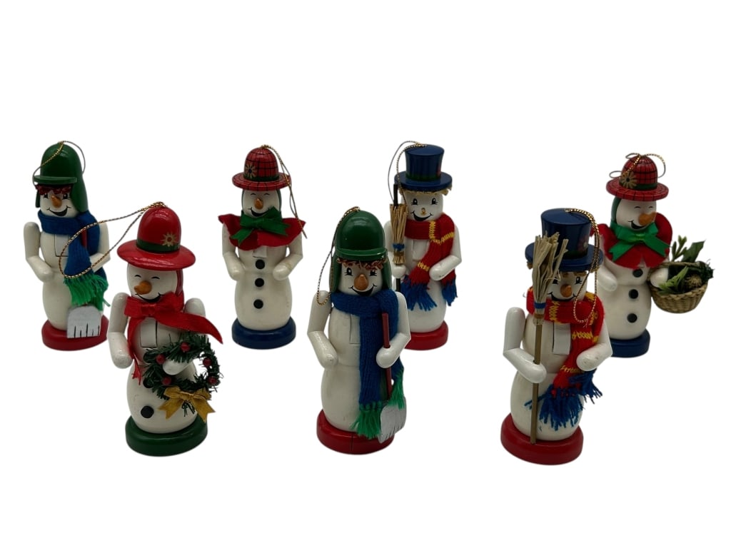 SET OF 7 VINTAGE WOODEN SNOWMAN ORNAMENTS 1.5"X5" (1 of 12)