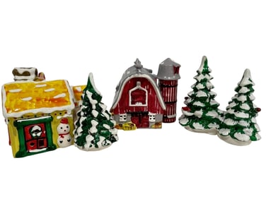 VINTAGE 80S CERAMIC LIGHTED CHRISTMAS VILLAGE SET