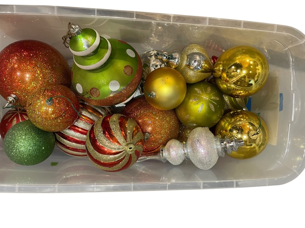 OVERSIZED MIXED CHRISTMAS ORNAMENT COLLECTION: COLORFUL AND WHIMSICAL COLLECTION OF OVERSIZED CHRISTMAS ORNAMENTS, PERFECT FOR MAKING A FESTIVE STATEMENT. THIS LOT INCLUDES APPROXIMATELY TWO DOZEN LARGE GLASS ORNAMENTS IN A VARIETY OF SHAPES, FINI