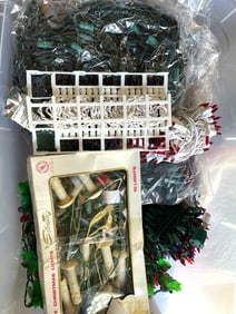 BOX OF ASSORTED HOLIDAY STRING LIGHTS