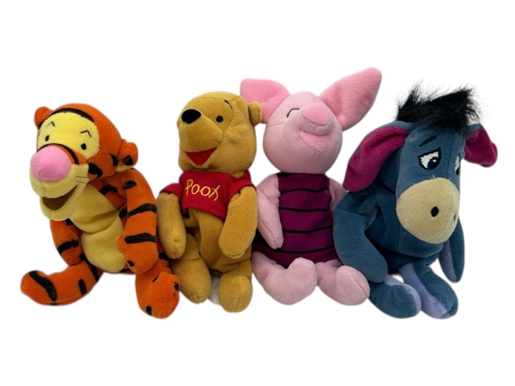 DISNEY STORE “WINNIE THE POOH?? MINI BEAN BAG PLUT: .