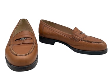 CHANEL TAN LEATHER LOAFERS SZ 37