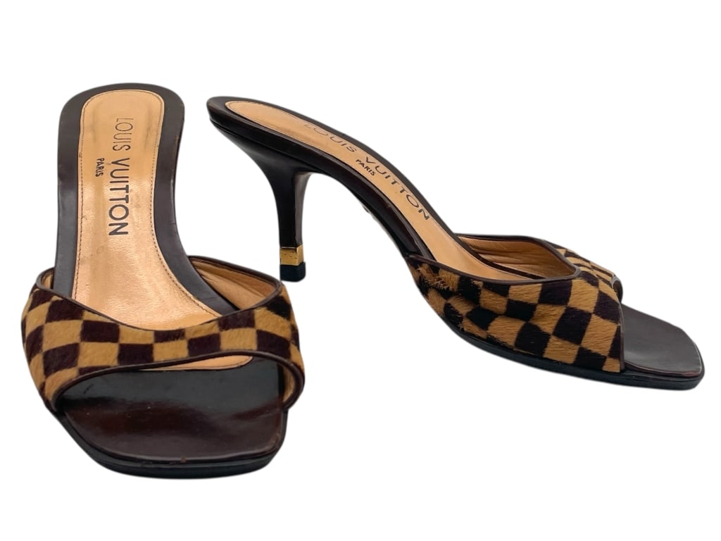 LOUIS VUITTON CHECKERED PONY HAIR HEELS SZ 35.5 (1 of 9)