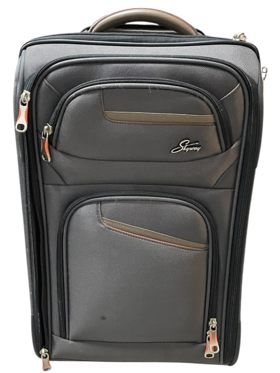 SKYWAY BLACK AND GRAY ROLLING SUITCASE (1 of 9)