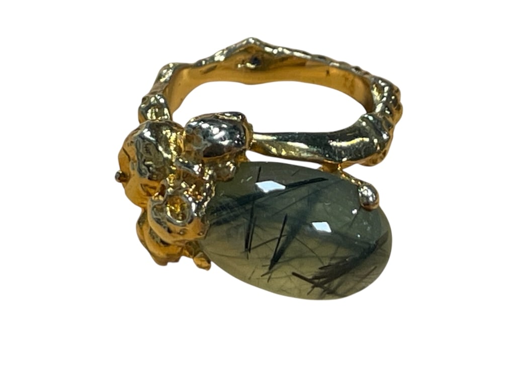 GOLDEN STERLING PREHNITE GEMSTONE BOLD RING 9.5: GOLDEN STERLING PREHNITE GEMSTONE BOLD RING 9.5 - Size 9.5 - Beautiful creation of artwork - Genuine stone - Goldtone sterling setting msn102025 By bidding on this listing, you understand and agree to